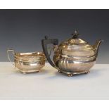 George V silver teapot and sugar basin, Sheffield 1931, 29.6oz approx gross Condition: