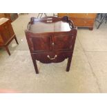 An antique mahogany tray top commode with inlaid walnut doors and pull-out - Note commode