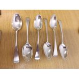 A set of Georgian silver teaspoons, hallmarked London 1827, weighing approximately 3 troy oz.