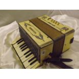 HOHNER STUDENT 1 BASE ACCORDIAN EST[£45-£80]