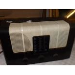 MURPHY BLACK CASED BAKELITE WIRELESS SET WITH CREAM SPEAKER GRILL