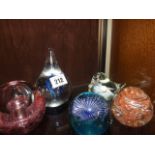 FIVE GLASS PAPERWEIGHT EXAMPLES EST [£10 - £25]