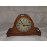 OAK CASED MANTEL CLOCK EST [£10- £20]