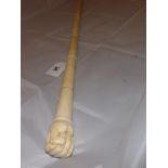 BONE WALKING STICK THE TOP WITH A CARVED FIST & SEGMENTED JOINTS 34 " LONG EST [£50-£90]