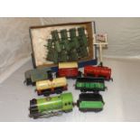 TINPLATE MODEL RAILWAY O GAUGE LOCOMOTIVE TENDER 5 WAGONS ,TRACK & SIGNAL EST [£30- £60]