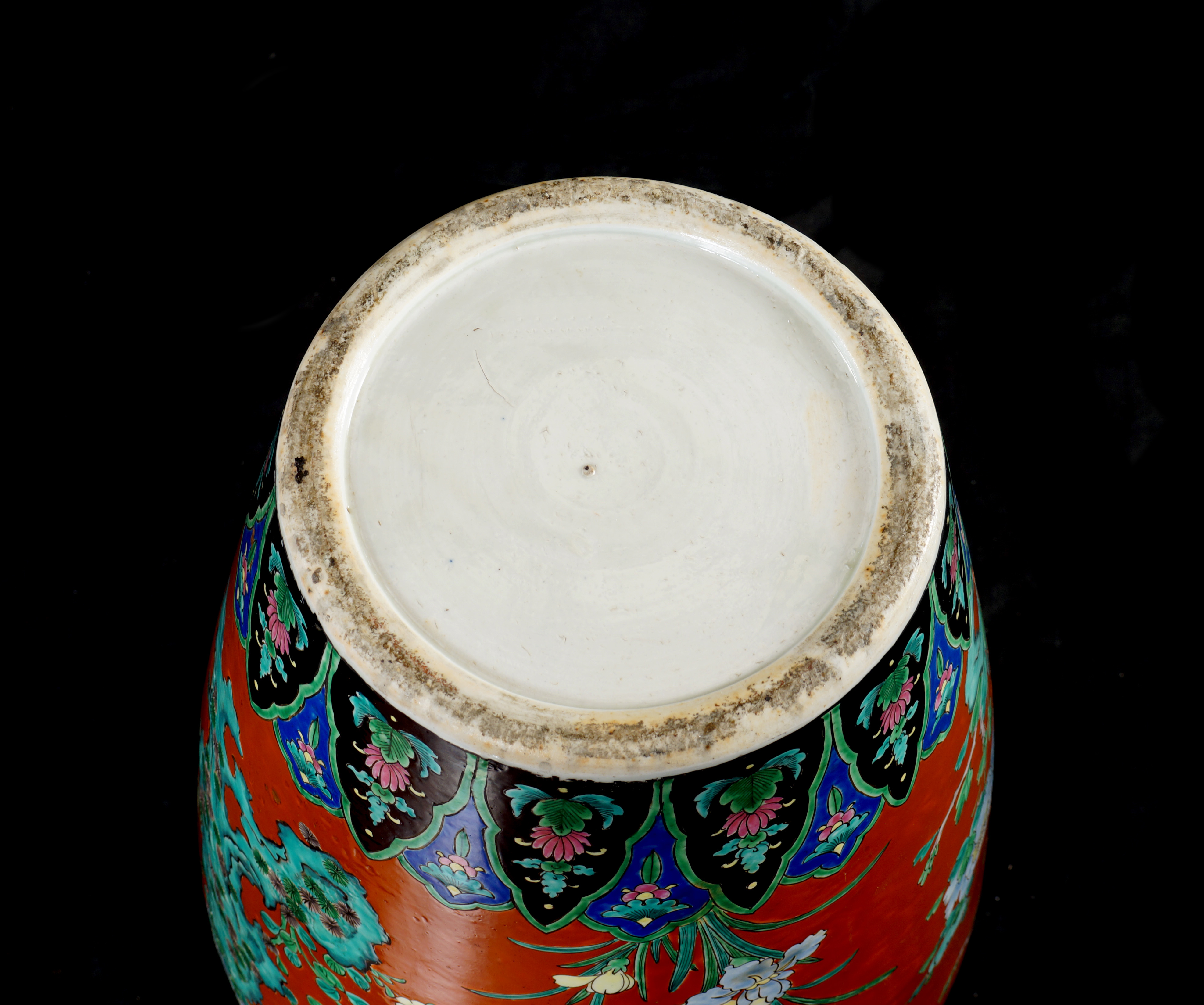 A polychromatic porcelain vase China, antique manufacture h. 70 cm. - Image 4 of 5