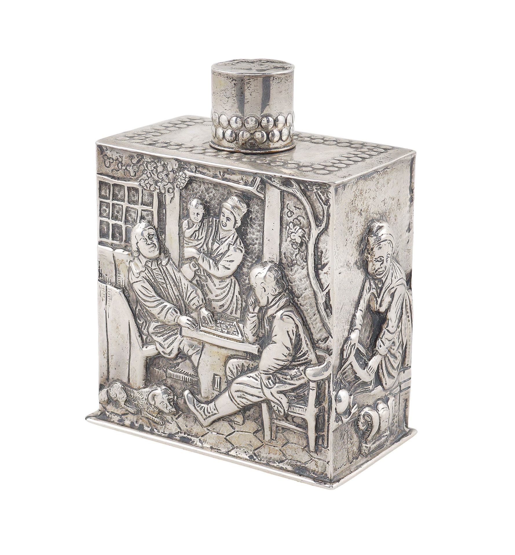 An silver tea box Germany, 19th century peso 230 gr.