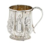 A silver mug London, 1826 h. 8,5 cm.