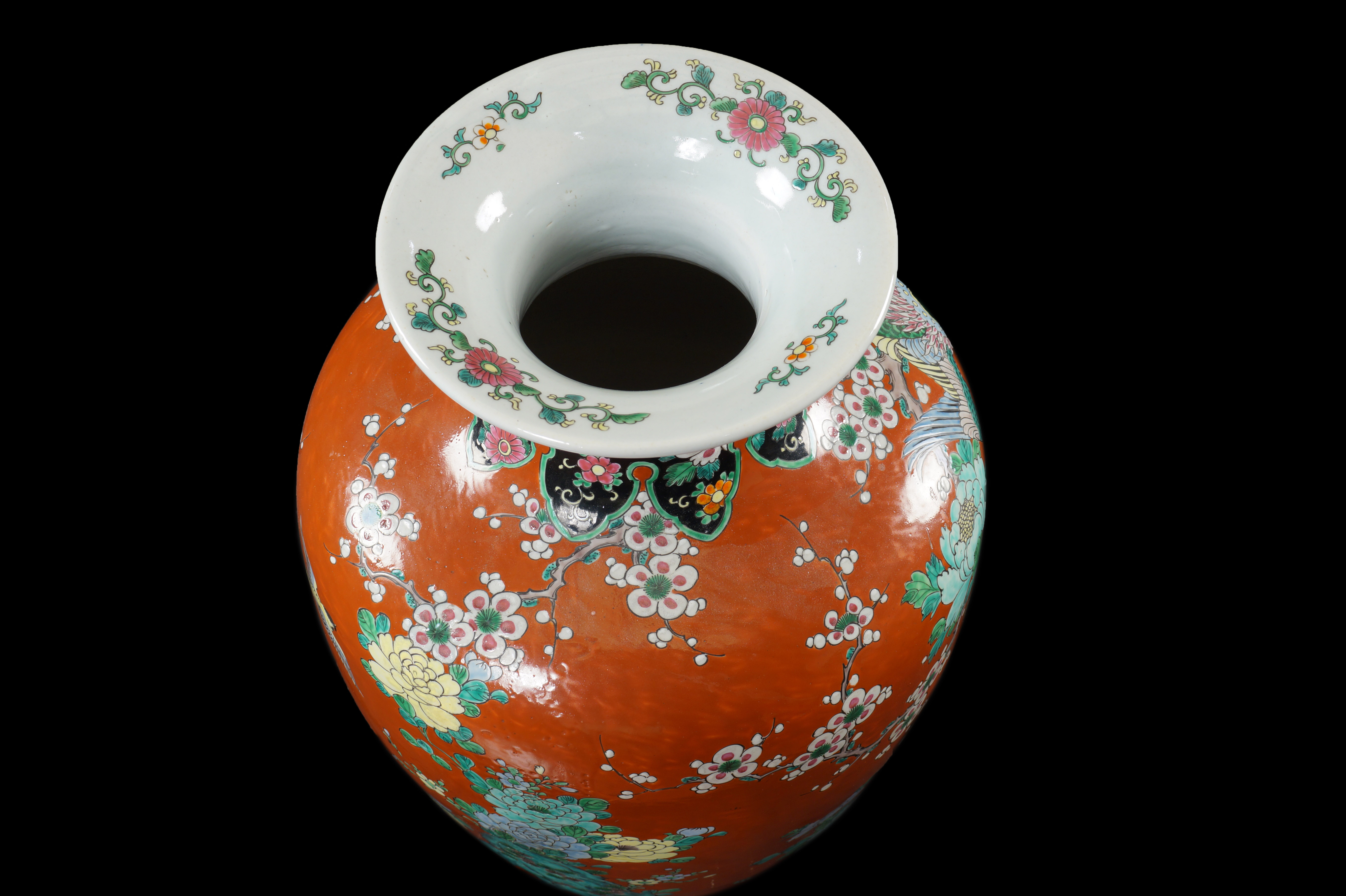 A polychromatic porcelain vase China, antique manufacture h. 70 cm. - Image 3 of 5