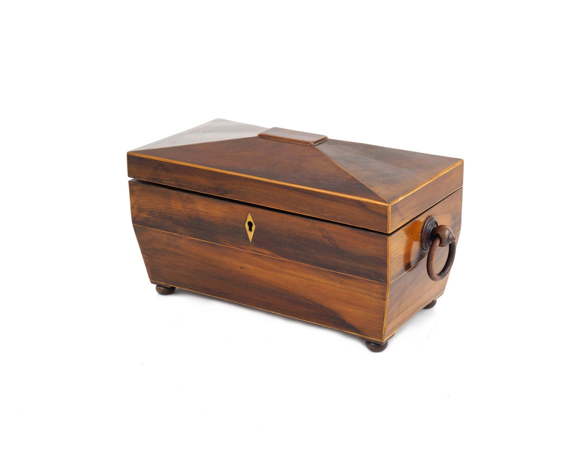 A walnut tea chest Great Britain, late 19th century 18x33x17 cm. - Bild 2 aus 3