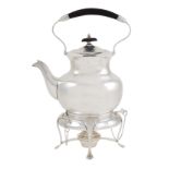 An 800 silver tea kettle Italy, 20th century h. 36 cm.