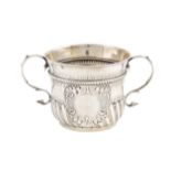 A silver porridge cup with two handles London, 1707 10x19 cm.