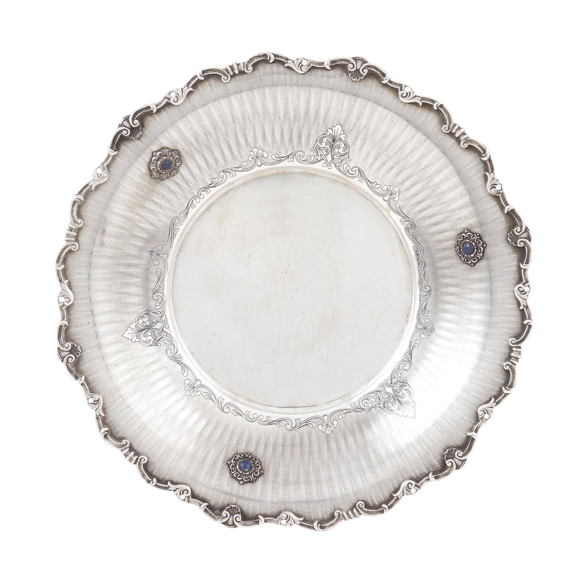 A silver centerpiece Milan, half of 20th century peso 705 gr.