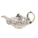 A silver teapot Dublin, William IV, 1833 peso 775 gr.