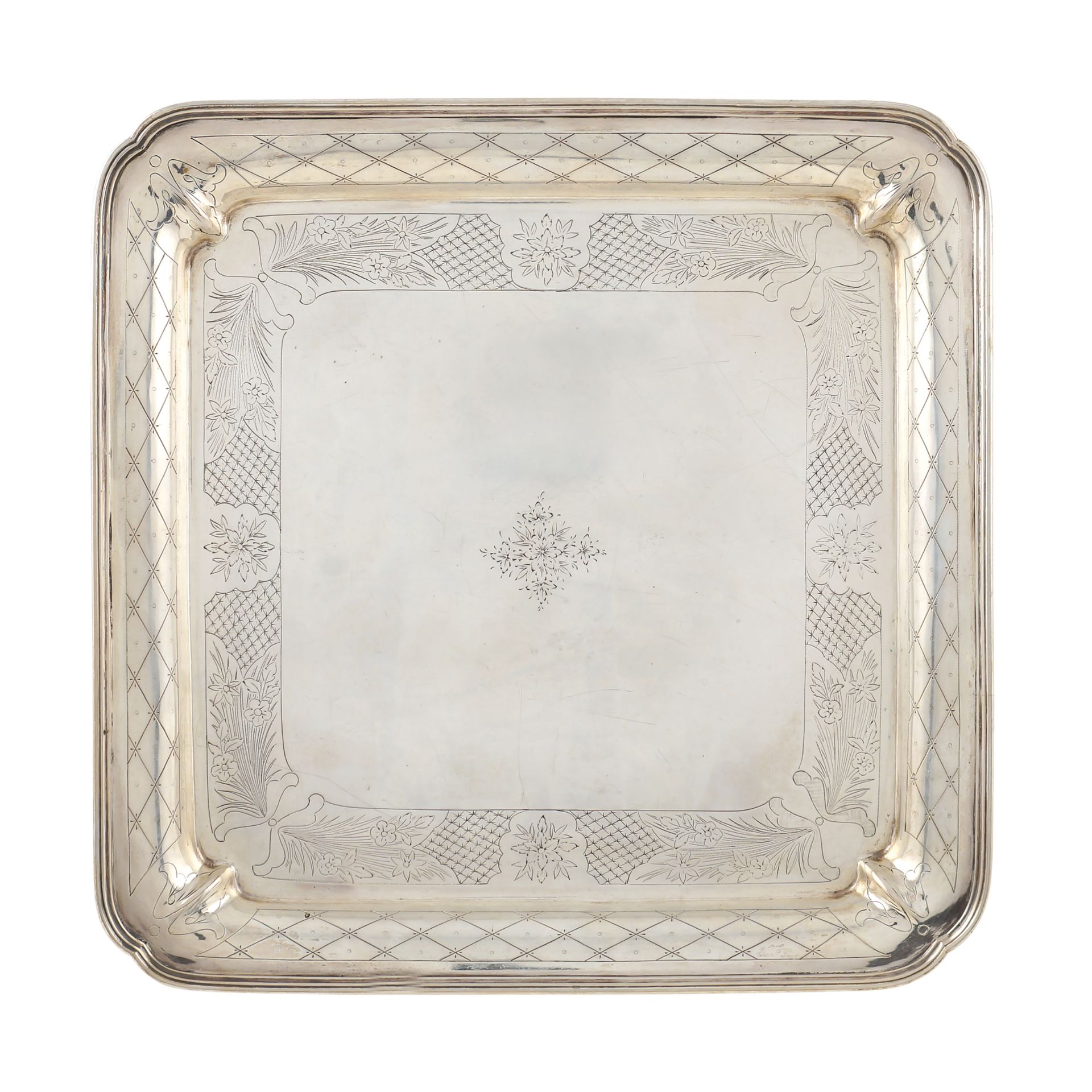 A squared silver tray Italy, 20th century peso 1070 gr.