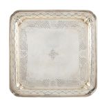 A squared silver tray Italy, 20th century peso 1070 gr.