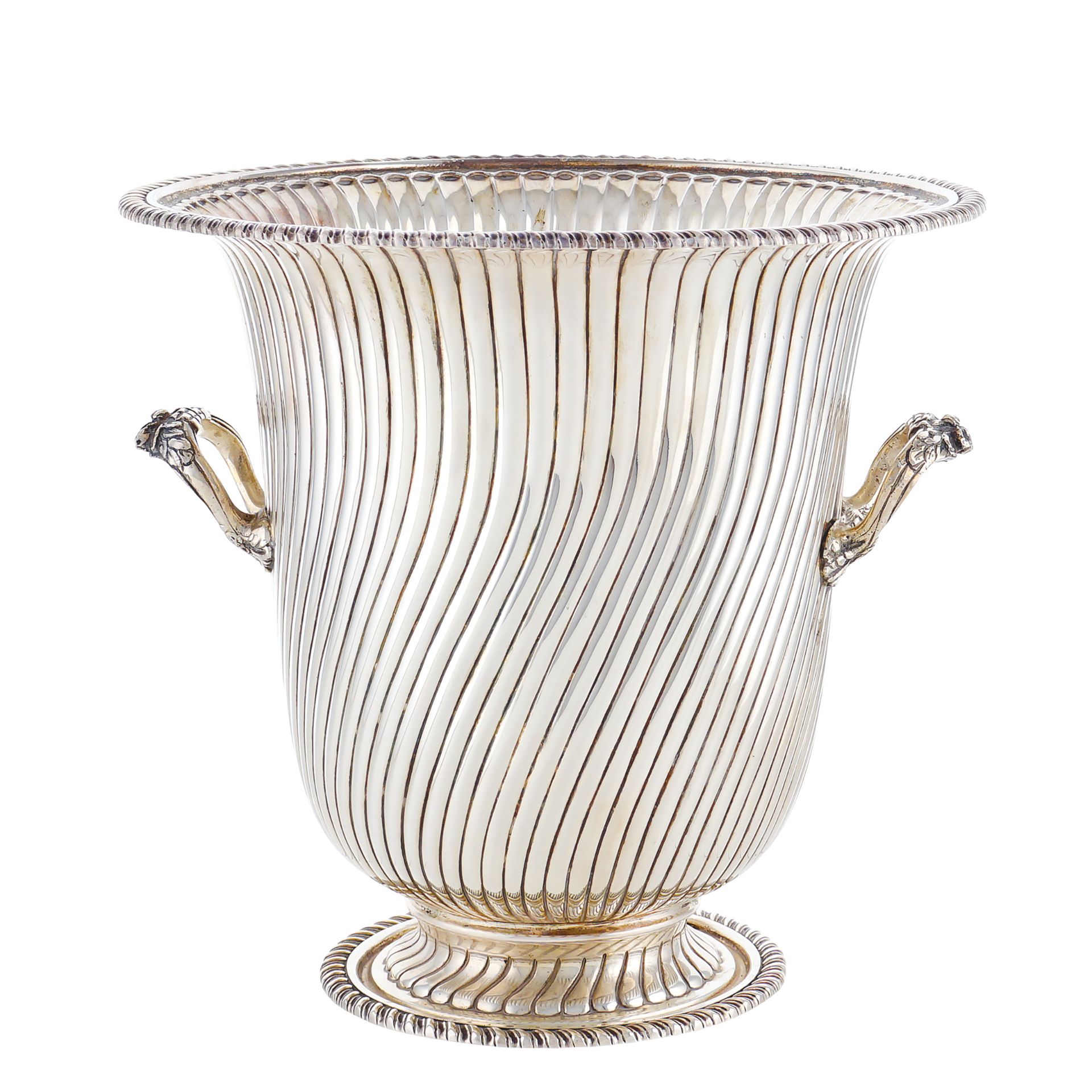 A silver wine bucket Italy, 20th century peso 1810 gr.