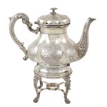 A silver tea kettle Italy, 20th century peso 1540 gr.