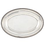 An oval silver tray Italy, 20th century peso 750 gr.