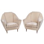 A pair of armchairs France, first half of the 20th century 86x83x80 cm.