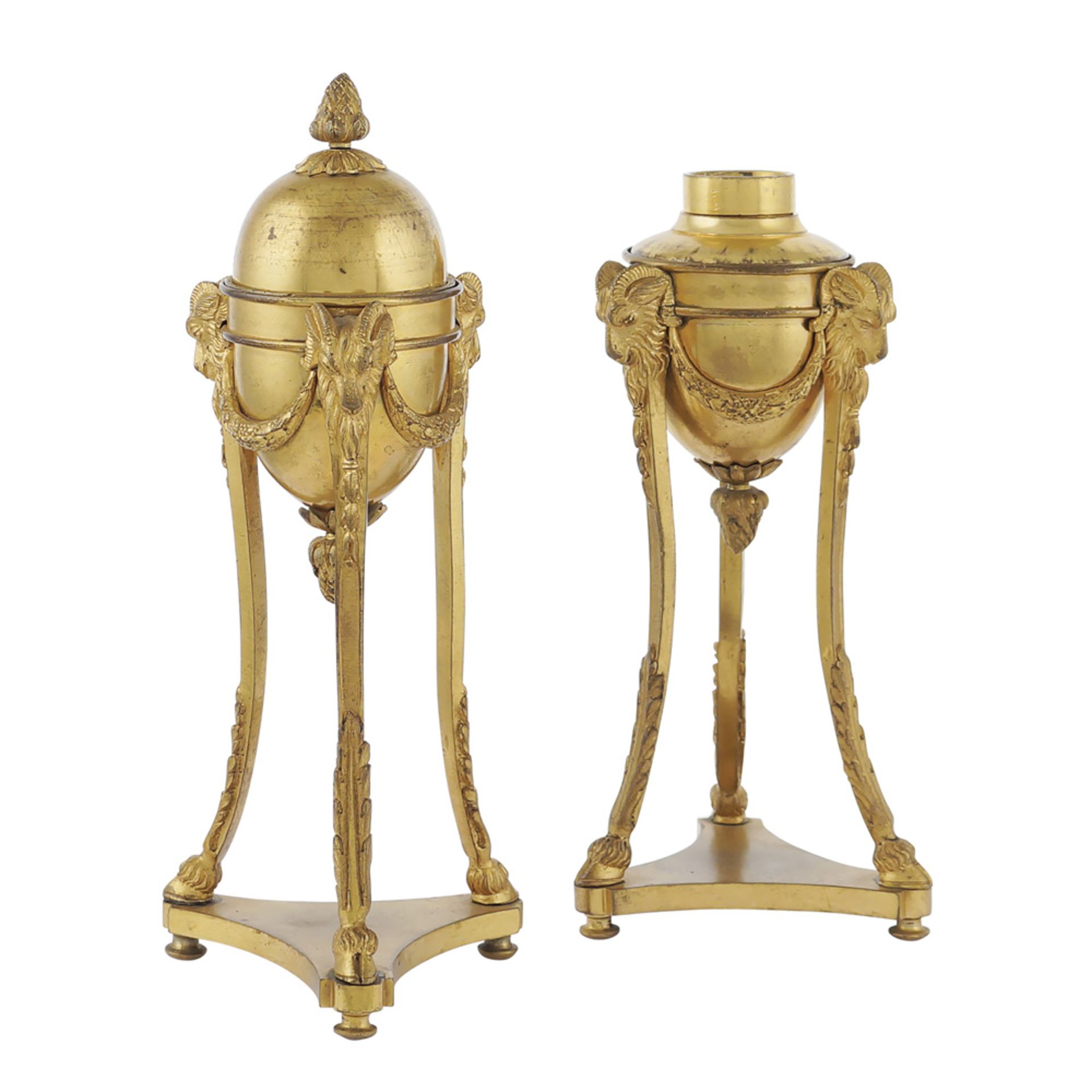 A pair of golden bronze cassolettes France, Napoleon III period h. 20 cm.
