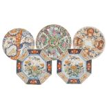 A group of 5 porcelain plates China, end 18th - 19th century d. 21 cm.