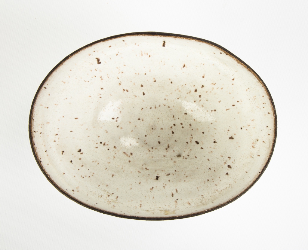 Lucie Rie (English, 1902-1995) Oval White Bowl with Dark Rim and Translucent Spots.Signed.No repairs - Image 2 of 3