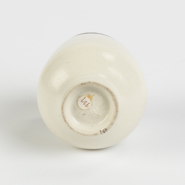 Lucie Rie (English, 1902-1995) Cup.Signed. Porcelain, white glaze with manganese rim.No repairs or - Image 2 of 2