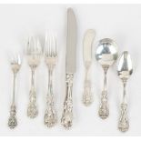 Reed & Barton Sterling Silver Flatware - Francis I Pattern.123 pieces; 158 ozt. weighable. 12 soup