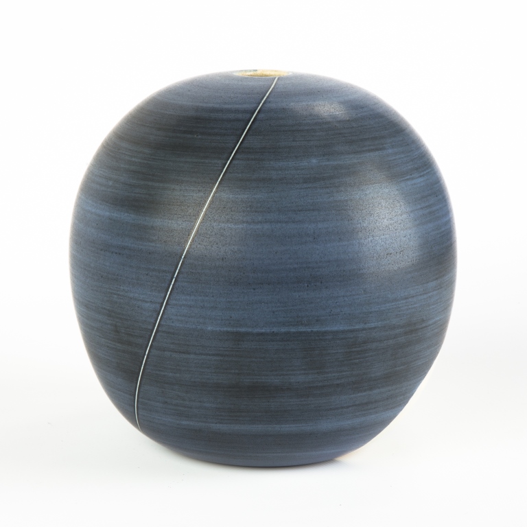 Harrison McIntosh (American, B. 1914) Blue & White Sphere Vessel.Signed HM.No repairs or damage. - Image 3 of 4