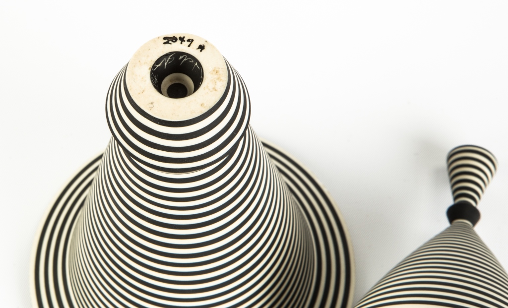 Roseline Delisle (Canadian, born 1952) Porcelain Vessel With Stripes. - Image 4 of 4