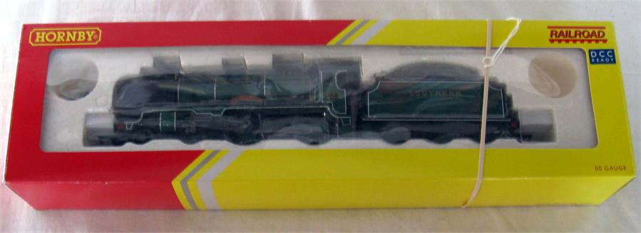 HORNBY Railroad R3172 SR Green 4-4-0 'Cheltenham'. DCC ready. Near Mint Boxed with Instructions