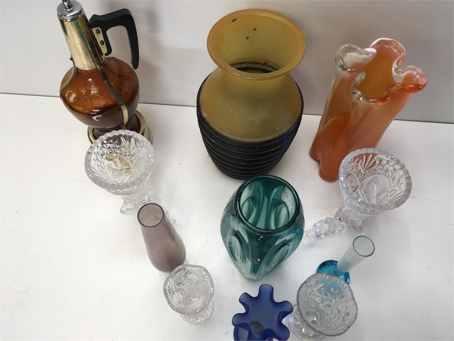 Various glassware to include vases. - Image 4 of 4