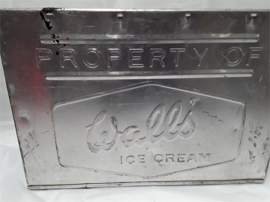 A metal Wall's ice-cream container together with two enamel jugs and coffee pot. - Image 2 of 2