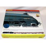 HORNBY R2089 'The Flying Scotsman' Train Pack comprising a BR Green Class A4 4-6-2 'Silver Link' and