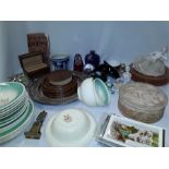 Mixed collectables to include Caithness paperweight residue Suzie Cooper etc