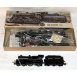 HORNBY and AIRFIX - Hornby R2527 BR Black Class 2P 4-4-0 # 40610 Weathered Edition - Near Mint and
