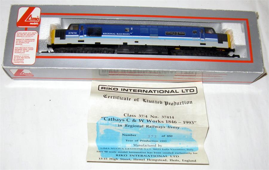 LIMA 204187 Class 37 'Cathays C+W Works 1846-1993' #37414 in Regional Railways Triple Blue Livery.