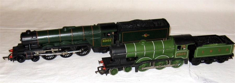 2 x TRIANG/HORNBY Locomotives and a quantity of Series 3 Track - R850 BR Green Class A3 4-6-2 '