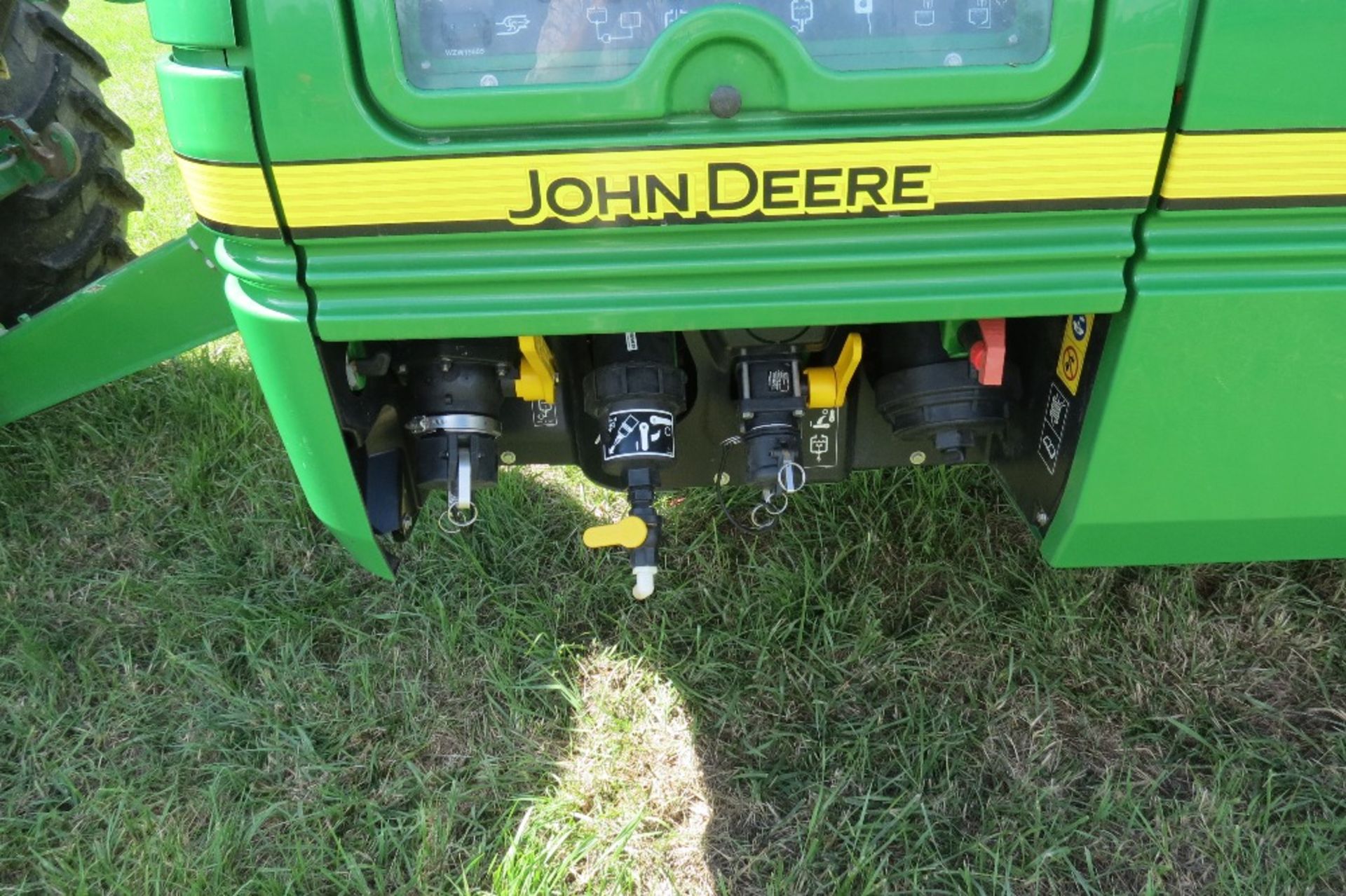 2016 John Deere R9621 PowrSprayer Sprayer, sprayed approximately 17,000 hectares, - Image 6 of 30