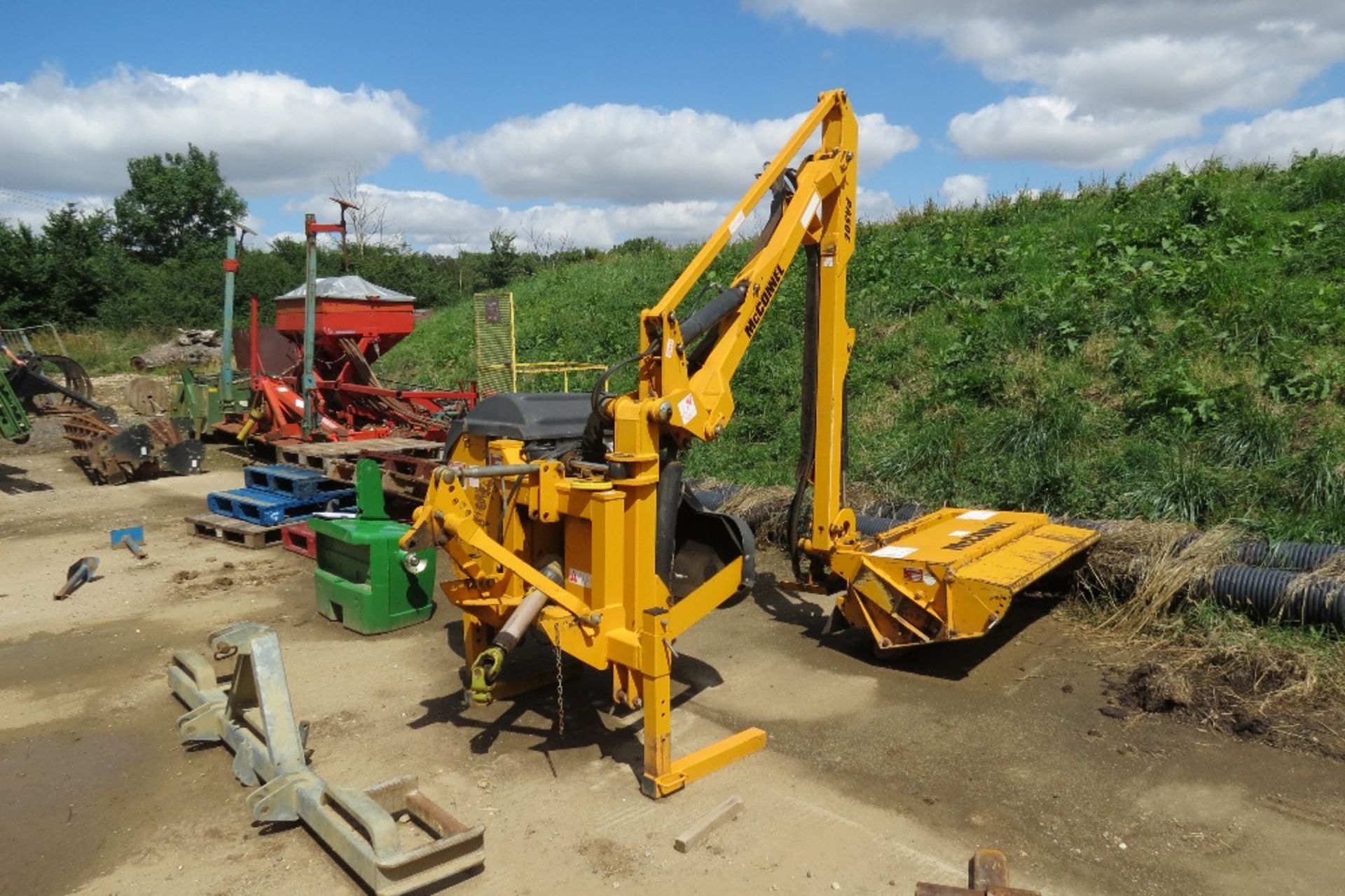 McConnel PA50M/C2-06 Hedgecutter. Linkage Mounted.