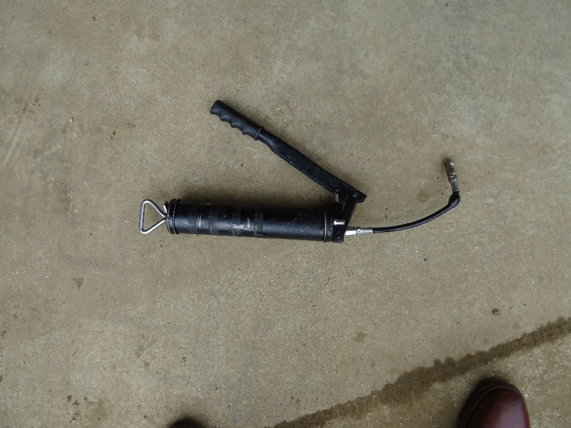 Grease Gun - Image 2 of 2