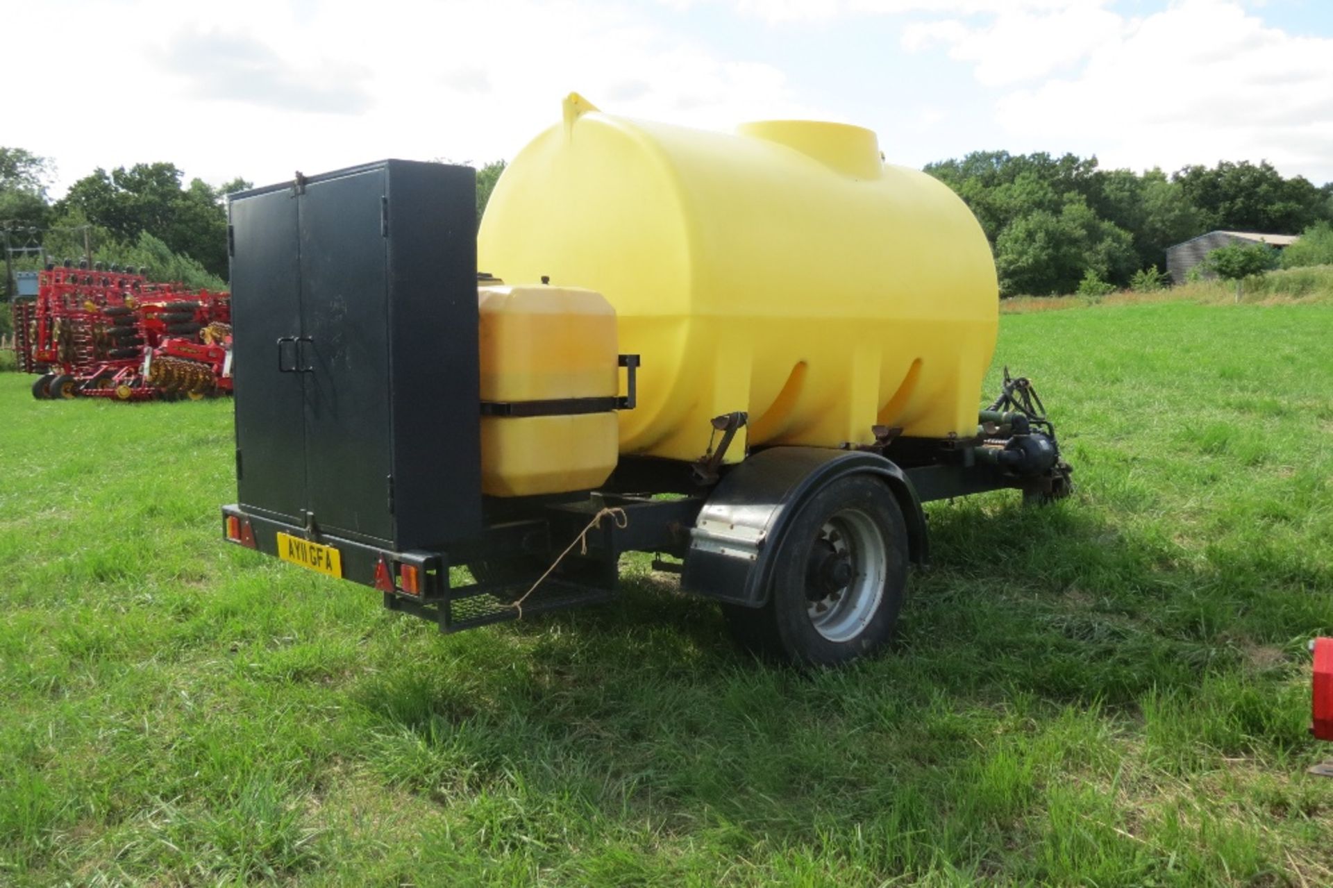 Water Bowser, 5000l tank, towing eye, single axle chassis, mixing tank facility, clean water tank, - Image 10 of 12