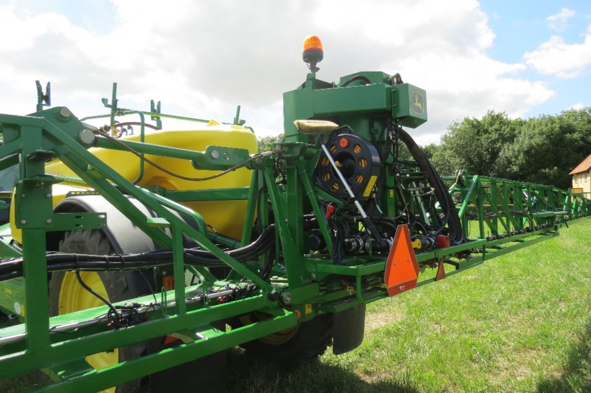 2016 John Deere R9621 PowrSprayer Sprayer, sprayed approximately 17,000 hectares, - Image 3 of 30