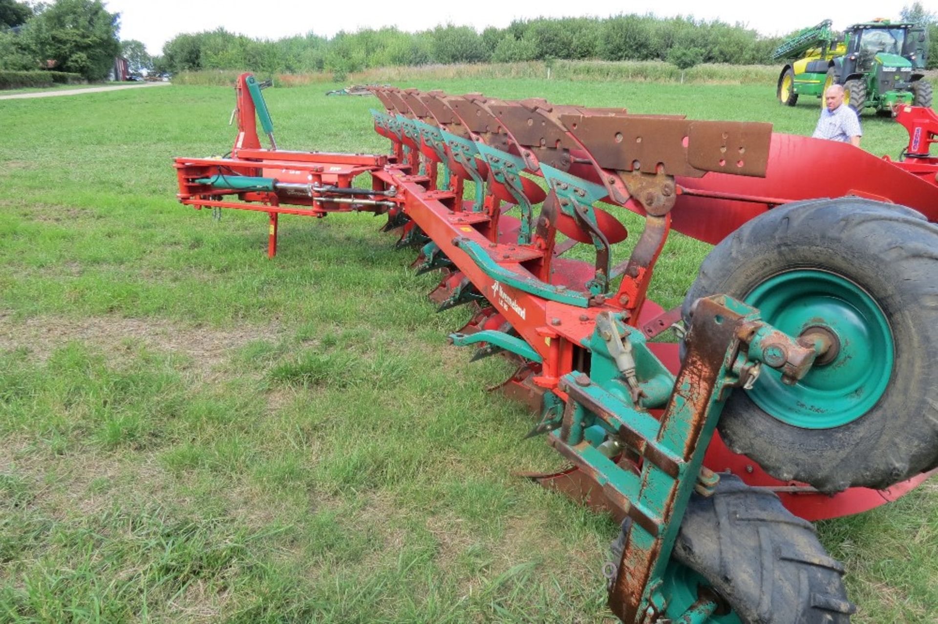 Kverneland L085 7 Furrow Plough, Manual vari - width, Skimmers, Knock off points, - Image 5 of 7