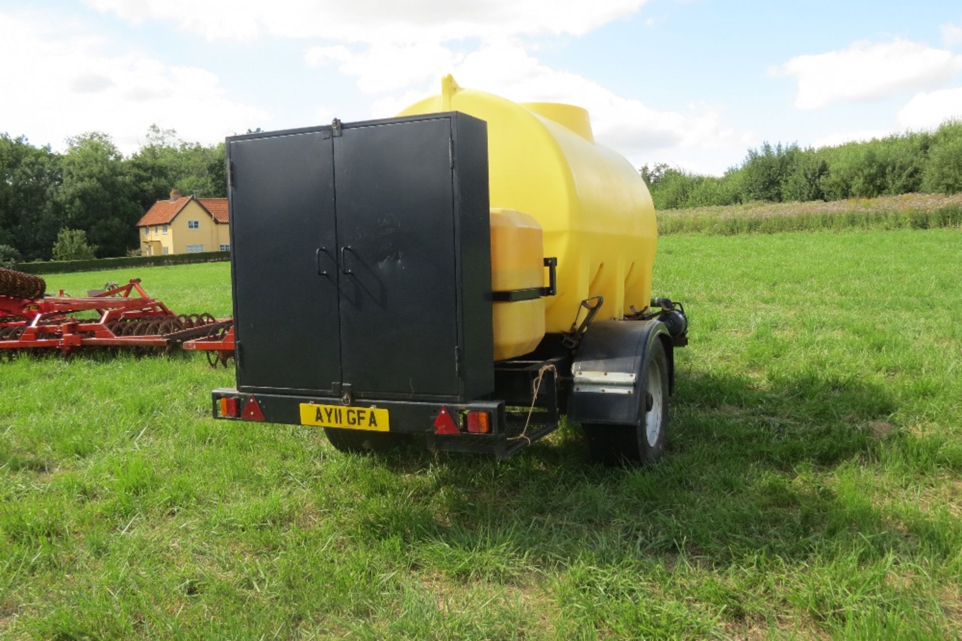 Water Bowser, 5000l tank, towing eye, single axle chassis, mixing tank facility, clean water tank, - Image 9 of 12