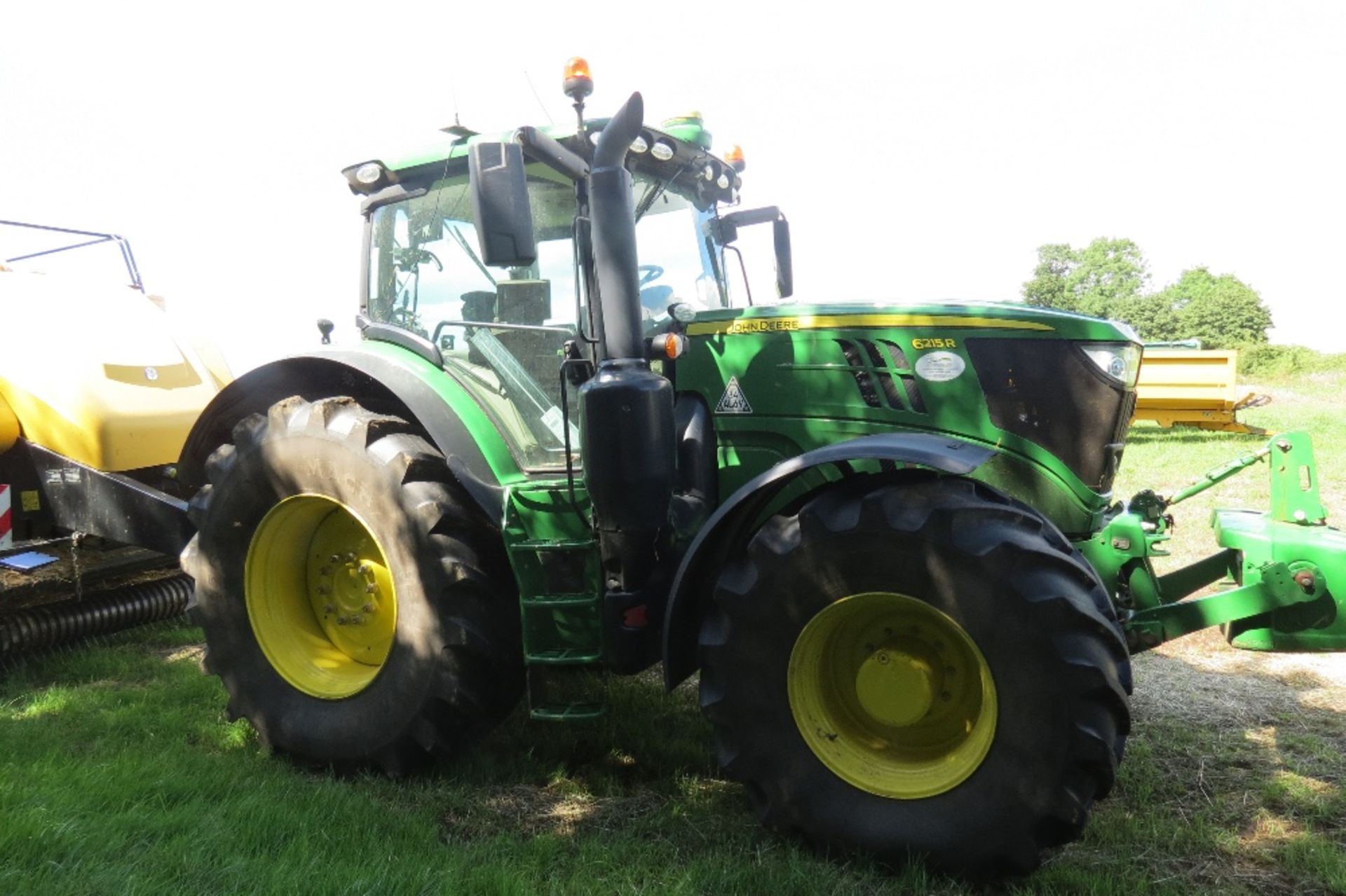 2015 John Deere 6215R, 50K, 2,365 hours (as at 11/8/2017), Auto Power, 5 Spool valves, - Image 3 of 17