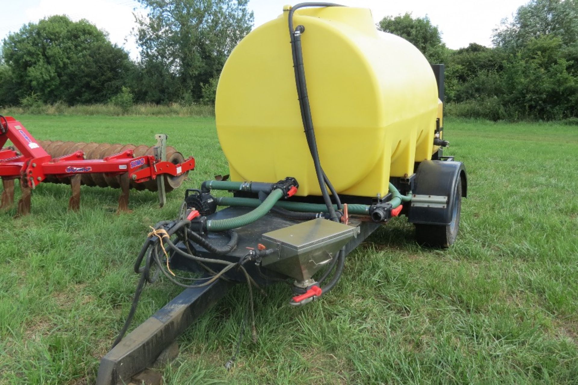 Water Bowser, 5000l tank, towing eye, single axle chassis, mixing tank facility, clean water tank, - Image 2 of 12