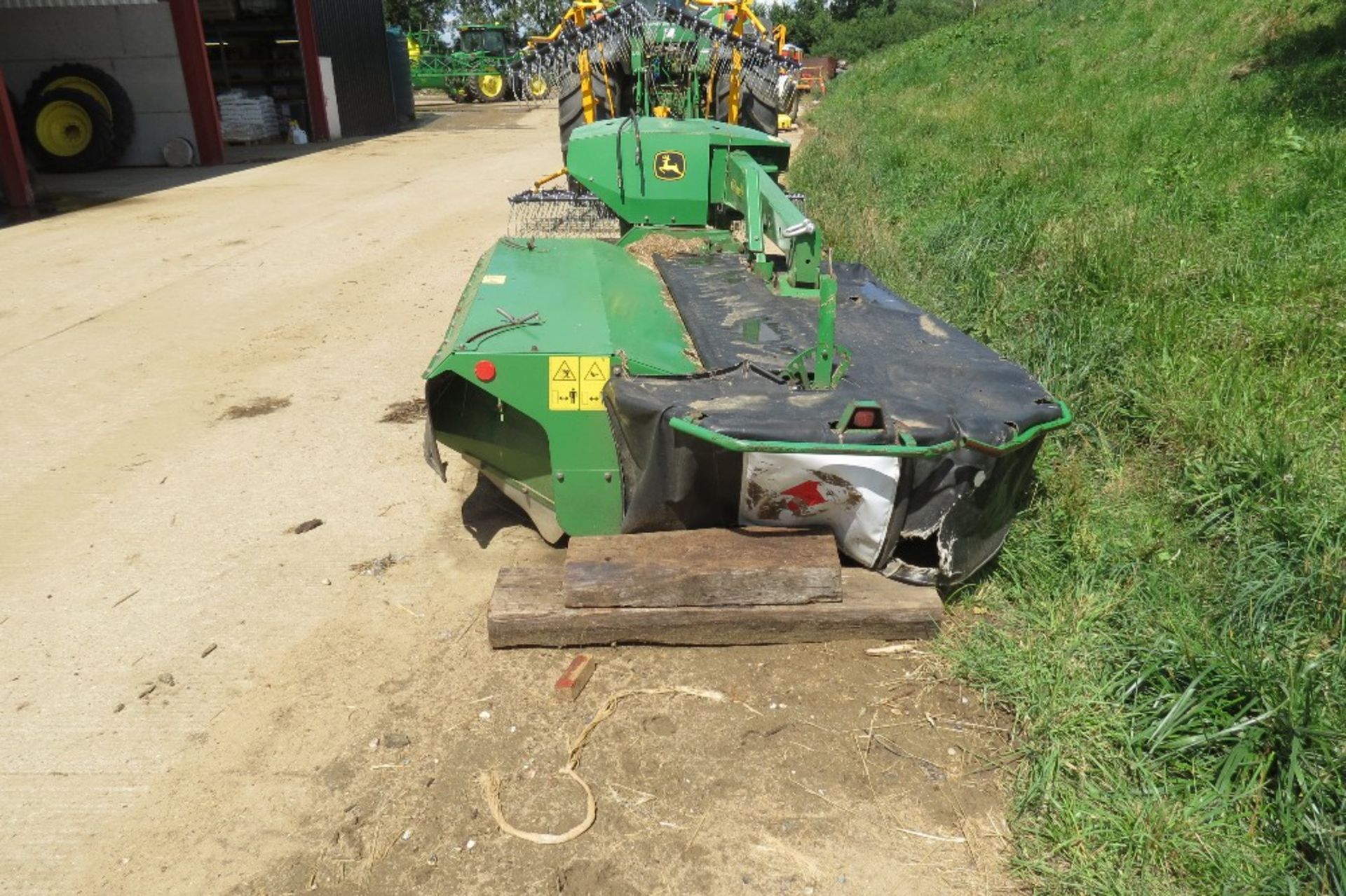 2001 John Deere 382 Conditioner Mower, PTO Driven (540 PTO), Type: CC0328. - Image 5 of 7