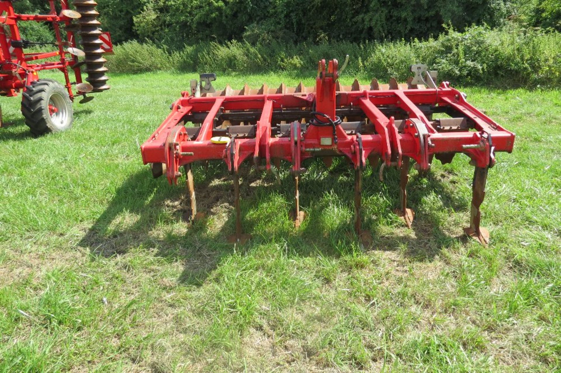 Sumo Trio 3m Cultivator, 6 Leg Cultivator, Discs, Packer Roll, Stand, - Image 8 of 13